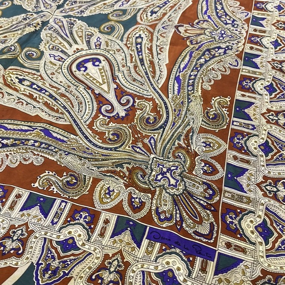 Oscar de la Renta Paisley Scarf in Blue and Brown - Picture 4 of 6